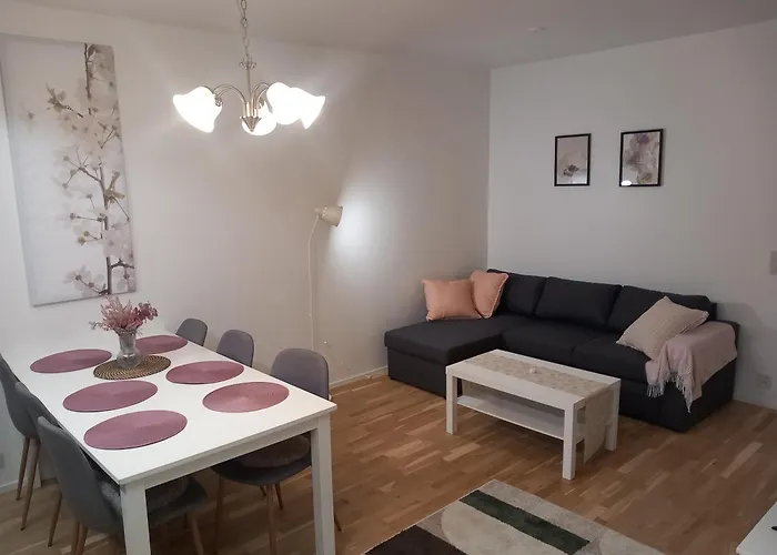 Cozy First Floor Apartment